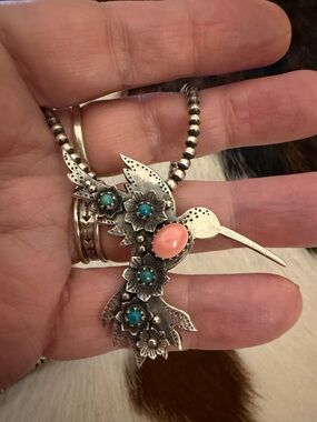 ❤️ Queen Pink Conch & Kingman Turquoise Appliquéd Sterling Hummingbird Pendant